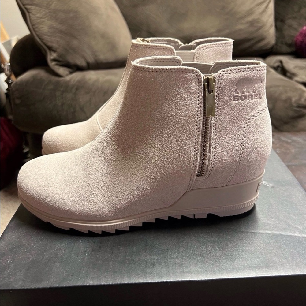 Sorel Women's Evie Zip Bootie soft taupe